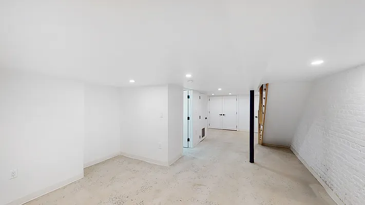 Sold by Platt New York | media 27