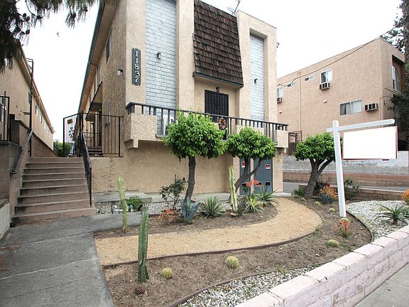 4th image of 11837 Gilmore St Unit 6