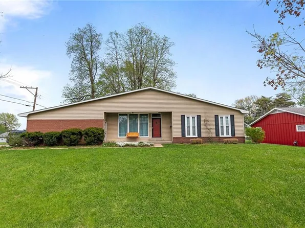916 N Jefferson St, Carrollton, MO 64633