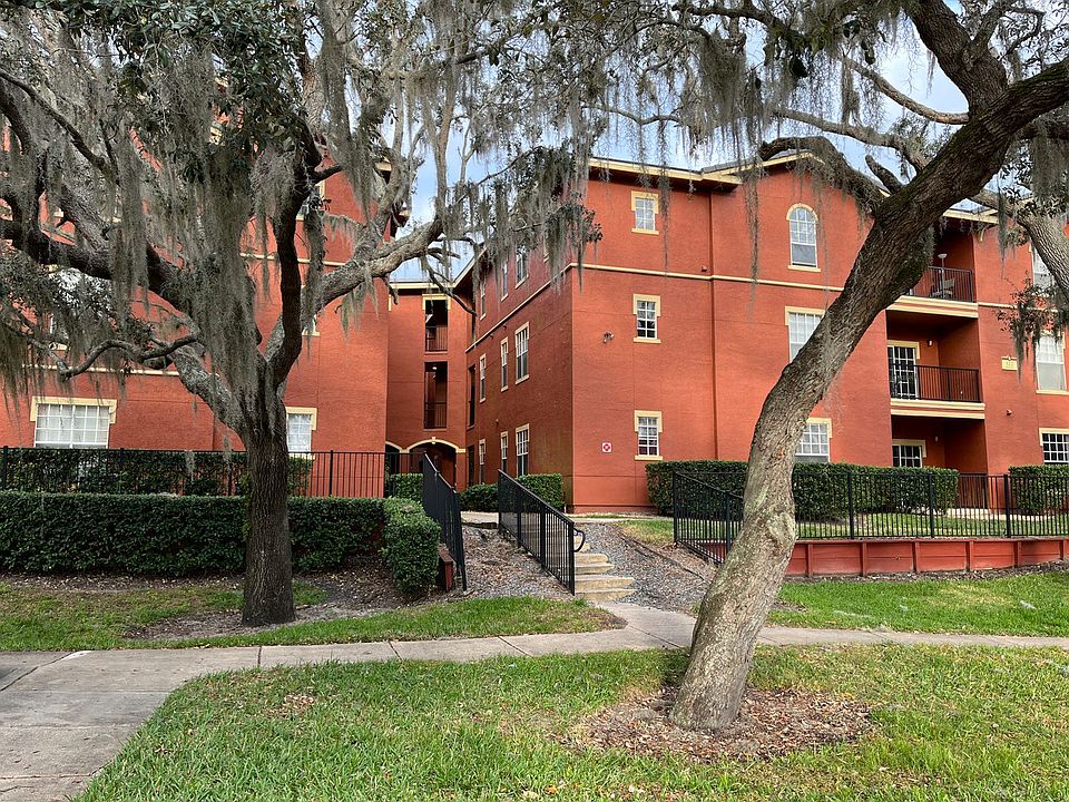 1st image of 122 Vista Verdi Cir Unit 120
