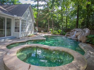 92 E Lakeridge Dr, Spring, TX 77381