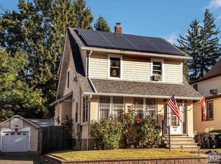 49 Merritt Ave, Bergenfield, NJ 07621