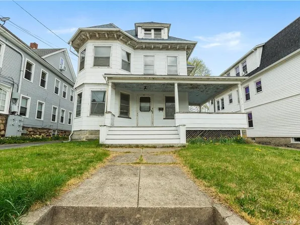 31 Perry Street, New London, CT 06320