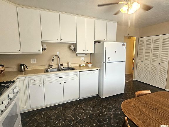4th image of 311 20th St