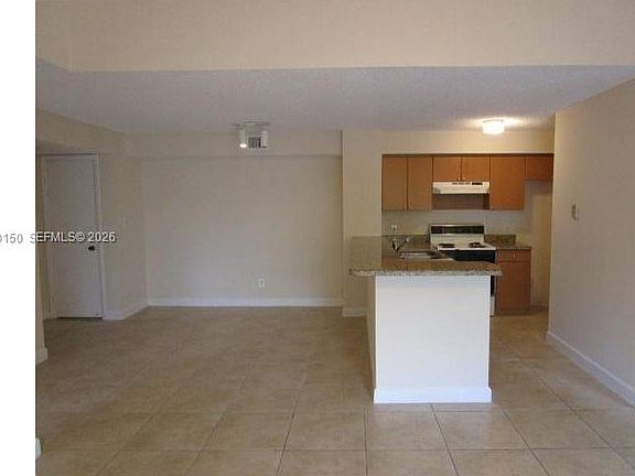 3rd image of 640 S Park Rd #344