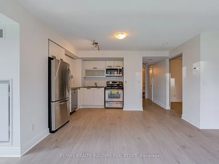 28 Ted Rogers Way #1212 — Photo 22