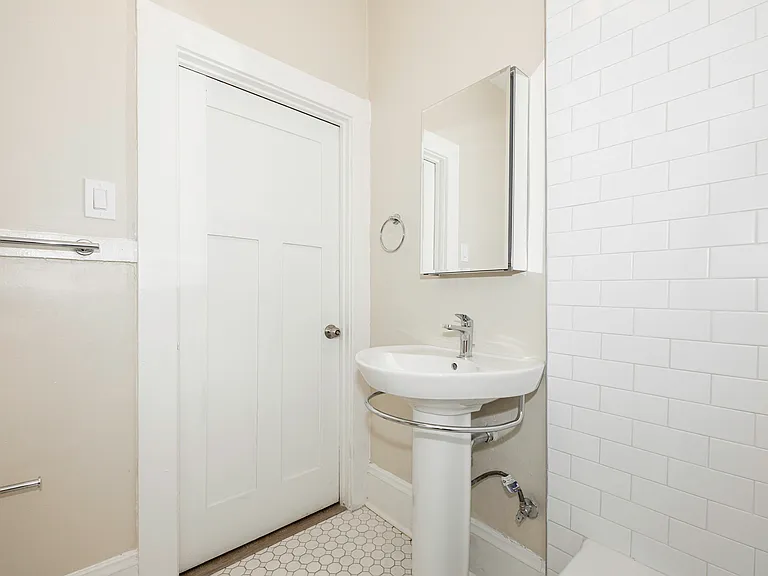 Vue De Lac Apartments — Photo 15