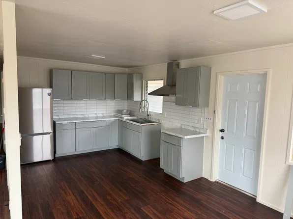 1319 Arsenal Rd #1, Honolulu, HI 96819
