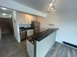 3245 14th Ave W #5, Seattle, WA 98119
