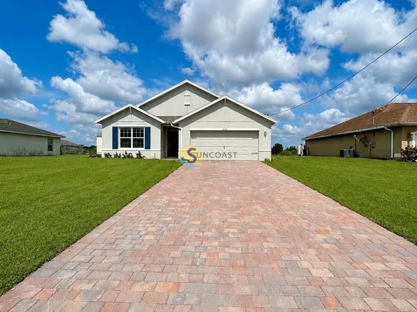 2518 NE 6th Pl, Cape Coral, FL 33909