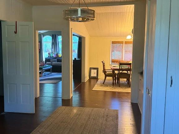 2nd image of 709 Pinetree Ln