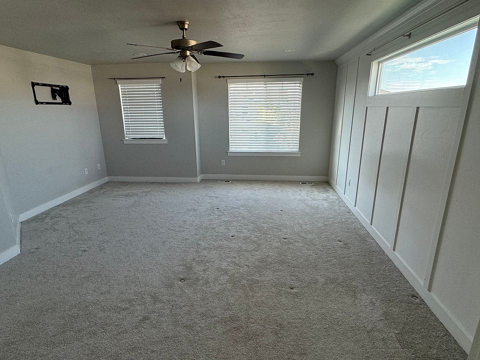 1st image of 139 E Annual Way