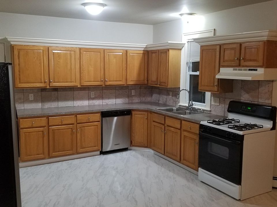 1st image of 68 Cabot St Unit 2