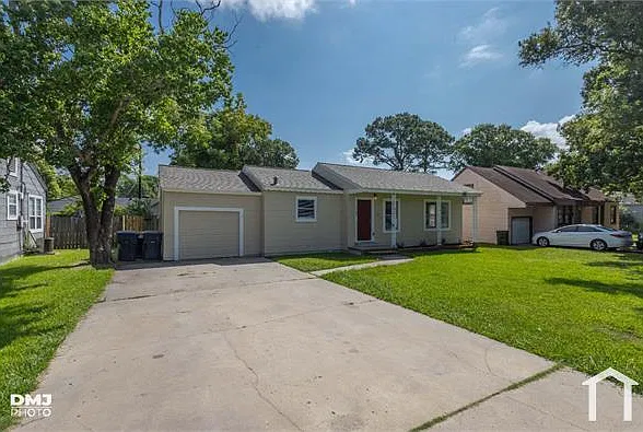 3 bed, 1307 sqft, $1,397 — Photo 2