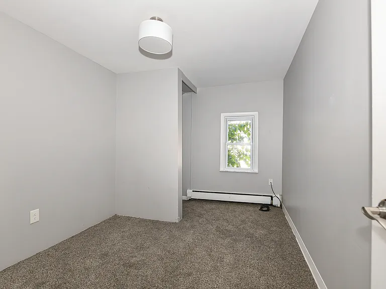 8915 W Adler St #LOWER — Photo 12