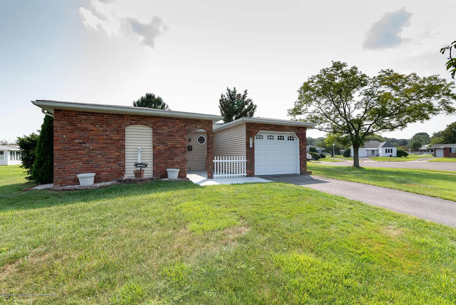 162 Clay Cir photo 1