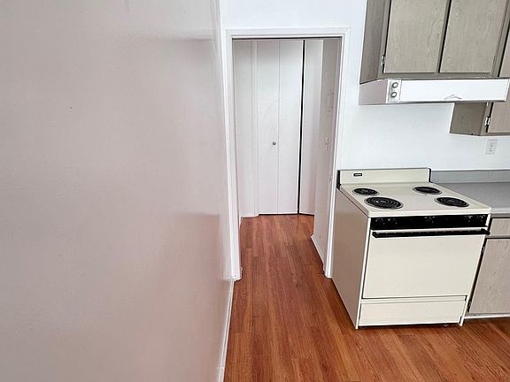 5th image of 440 N Hayworth Ave #315