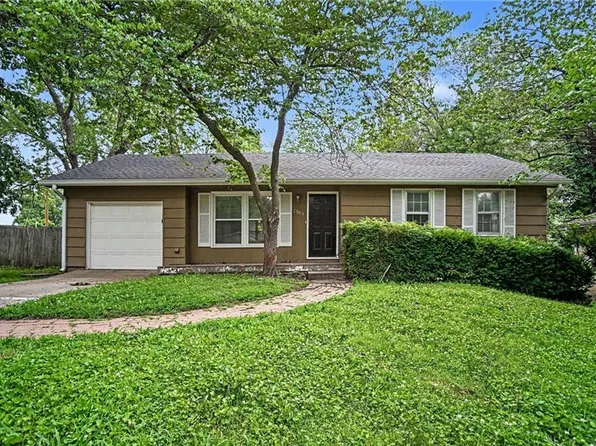 1501 Johnston St, Liberty, MO 64068