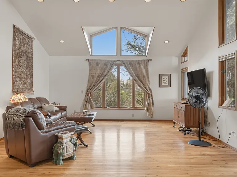 52300 SW South Rd — Photo 7