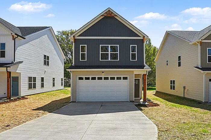 4 bed, 2.5 bath, 1970 sqft, $2,650 — Photo 2