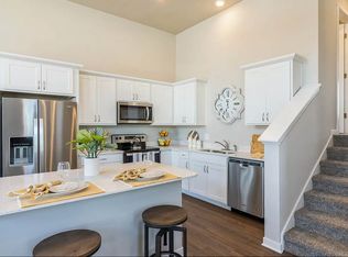 858 NE Traverse Dr, Waukee, IA 50263