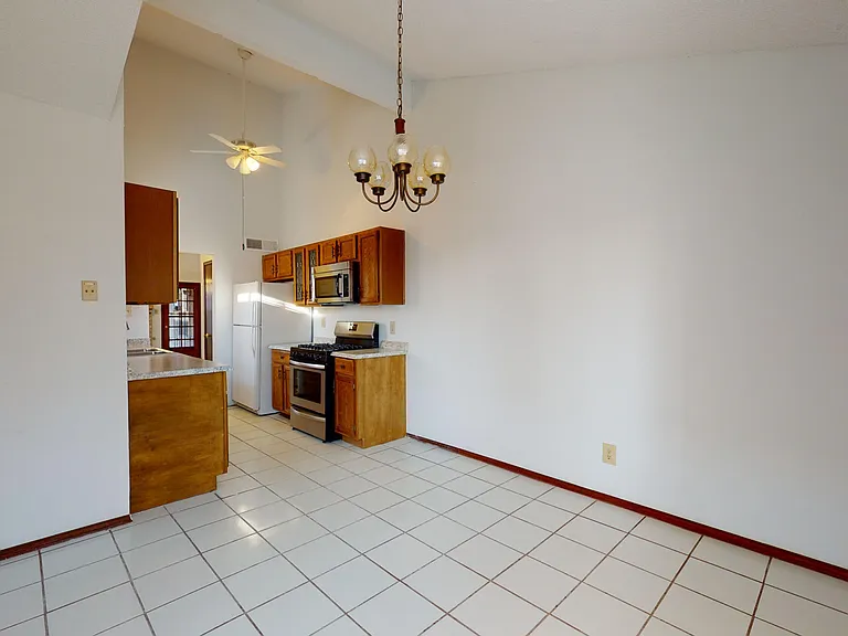 909 Tepic Dr #B — Photo 13