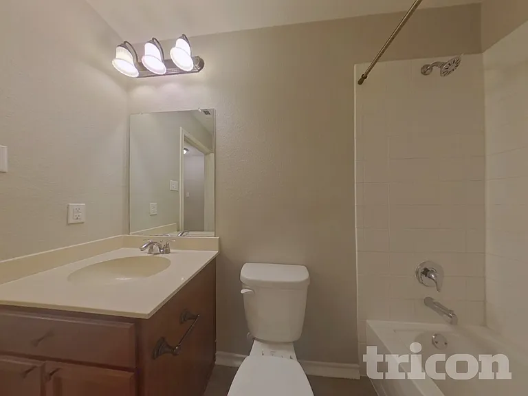 1160 Wentworth Way — Photo 15
