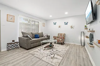 Gaston Uptown Apt - 120 — Photo 2