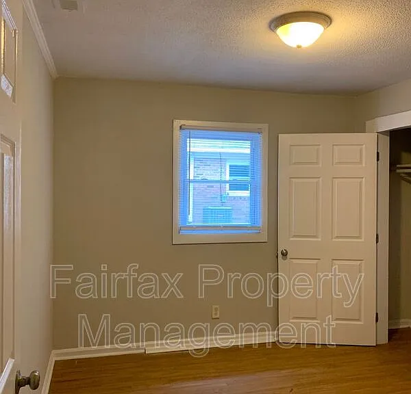 2418 Owen St #A — Photo 14