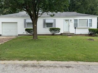 618 Scenic Dr, Saint Louis, MO 63137