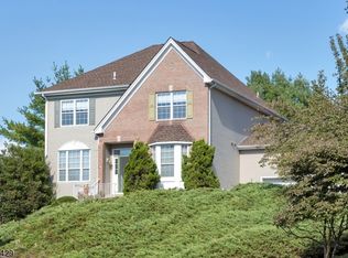 7 Canterbury Way, Wayne, NJ