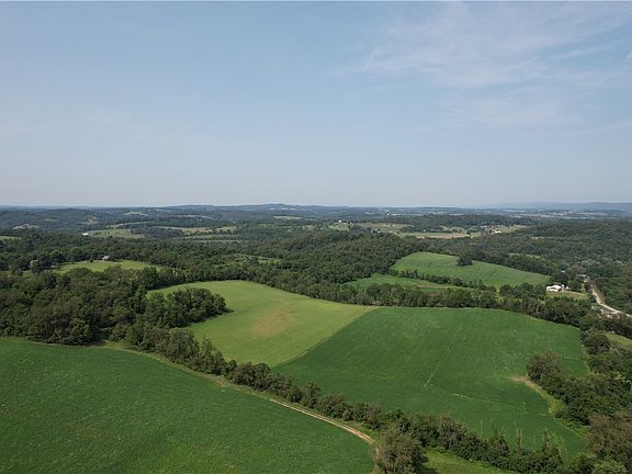 5th image of 213 Turnpike Rd