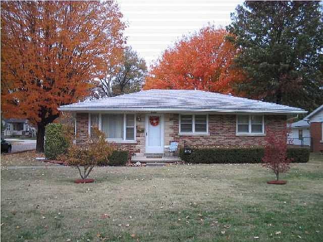All brick ranch with finished basement