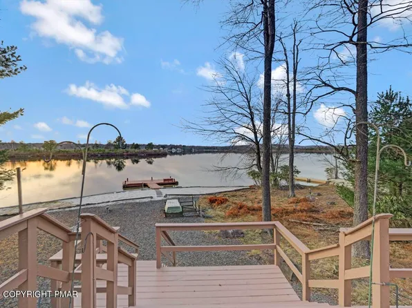 86 Longfellow Cir, Albrightsville, PA 18210