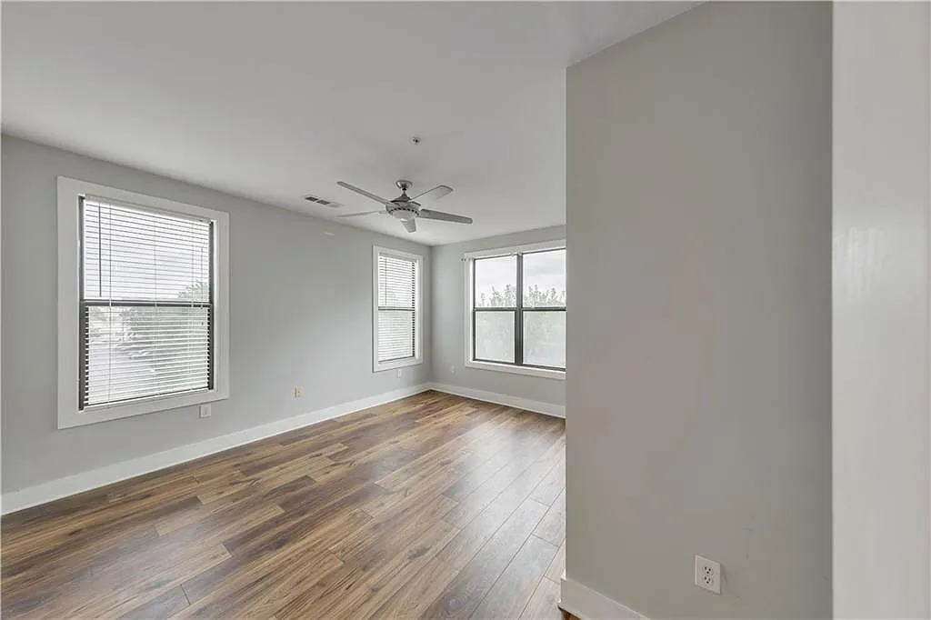 2 bed, 2.0 bath, 1124 sqft, $2,100 — Photo 4