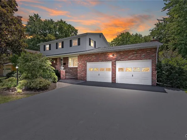 209 Jewell Dr, Liverpool, NY 13088