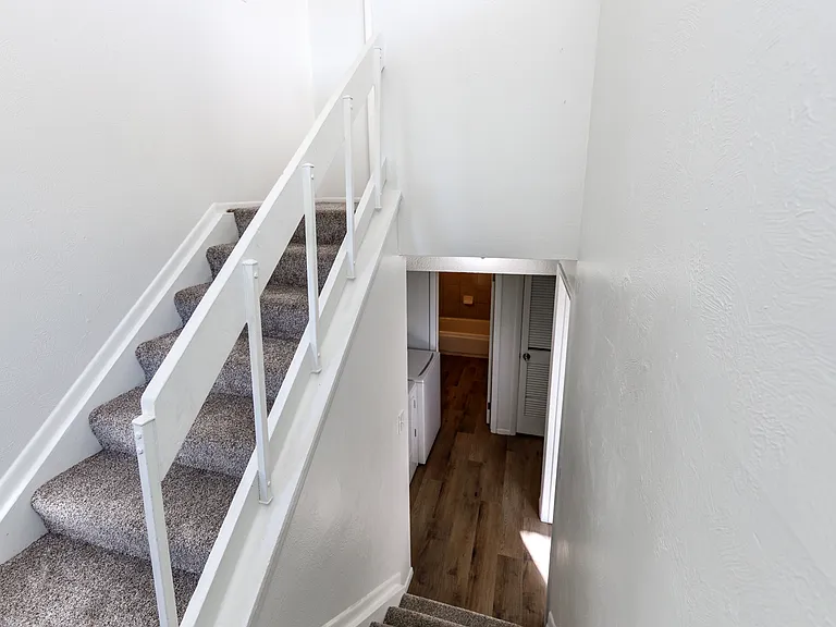 1176 Magnolia St #1176 — Photo 6