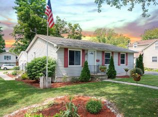 249 Elizabeth Ave NE, Rockford, MI