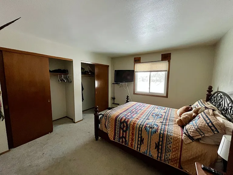 N114W15518 Sylvan Cir — Photo 6