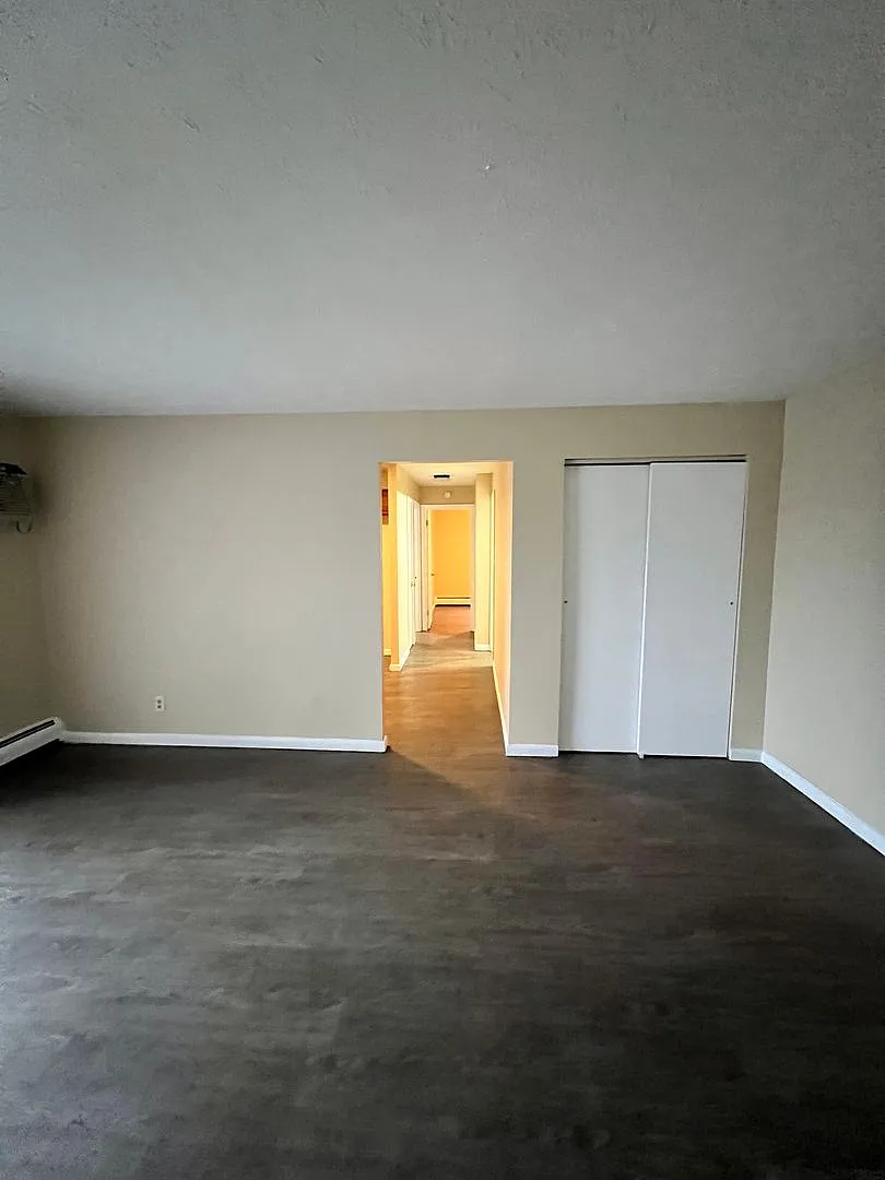 2679 Montana Ave — Photo 4