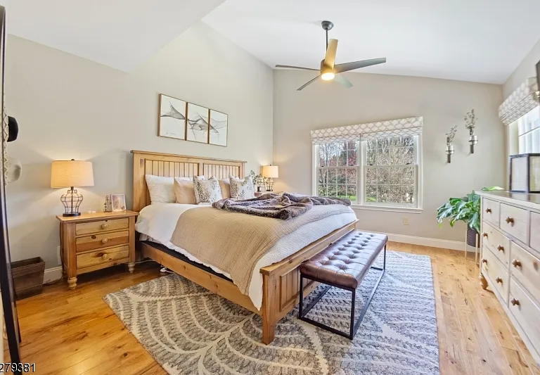 78 Kent Dr — Photo 12