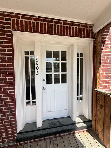 1003 Bank St Photo 1