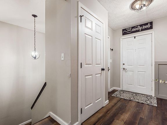 5th image of 1028 Gateshead Way