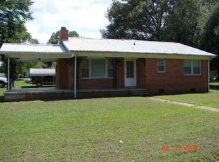 501 W Main St, Gleason, TN 38229