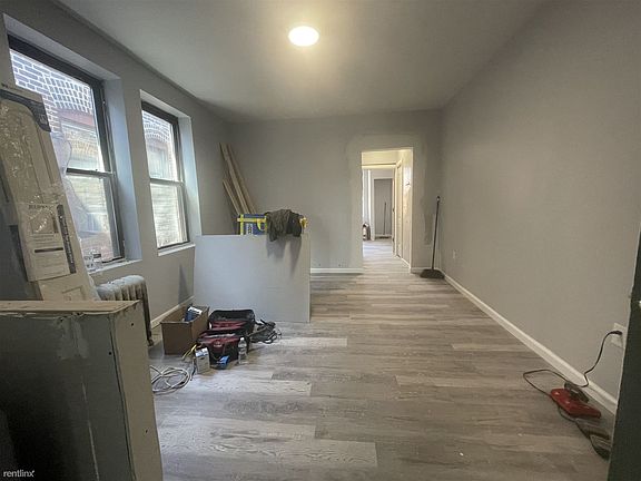 8AB881DE-AD6E-48AC-94DB-90322F8FF40D