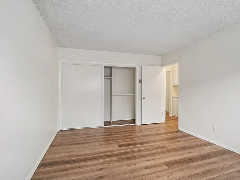 3748 Midvale — Photo 14