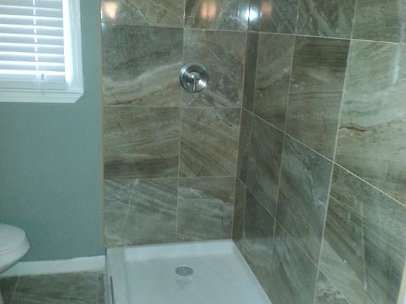 Master bdrm Shower