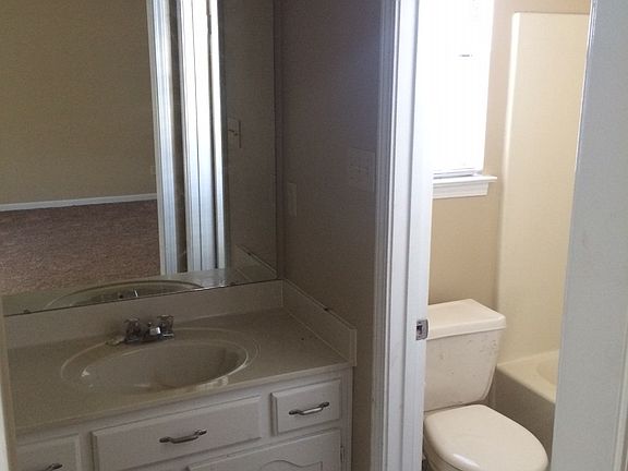 5th image of 6016 Cottage Hill Dr