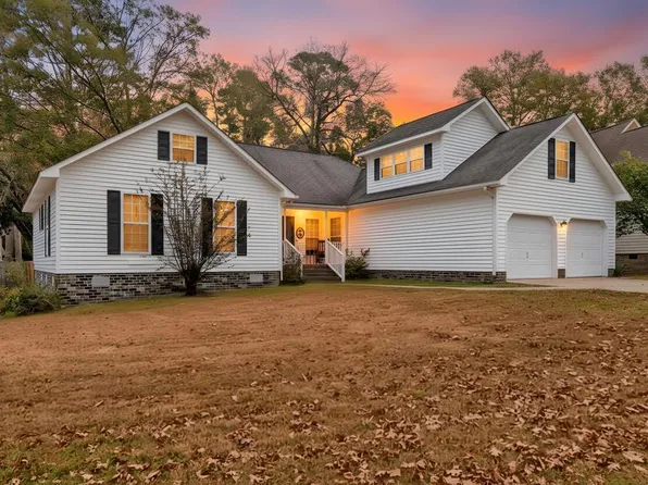 1016 Maidstone Dr, Summerville, SC 29483