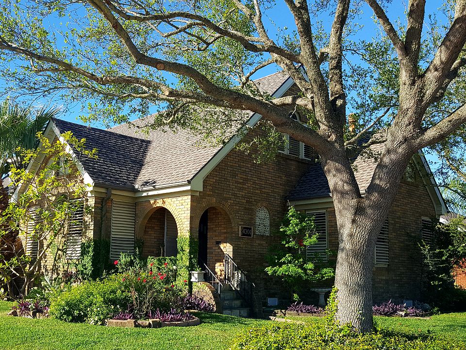 1st image of 4301 Avenue N 1/2